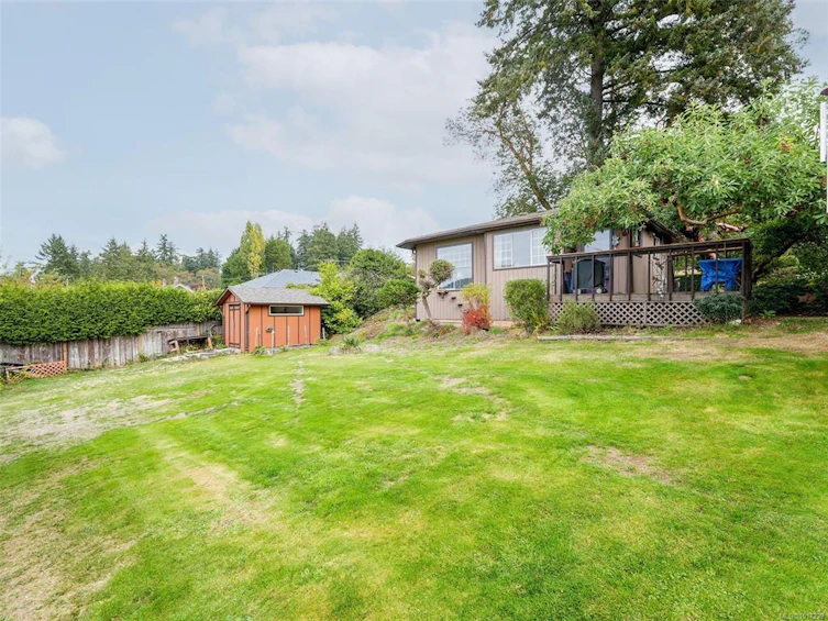 3998 Holland Avenue, Saanich, BC, V8Z 5K1 - 28