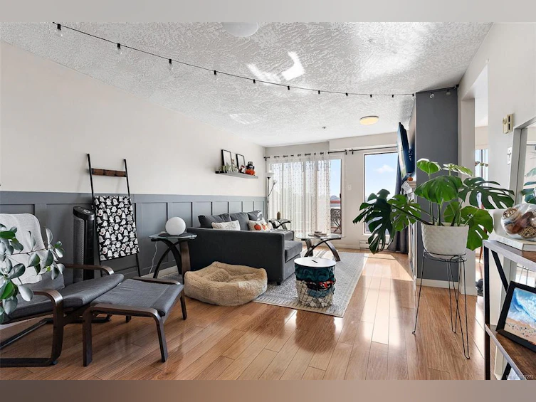 412-545 Manchester Road, Victoria, BC, V8T 5H6 - 2
