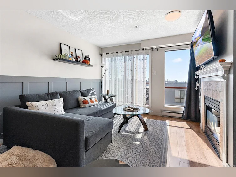 412-545 Manchester Road, Victoria, BC, V8T 5H6 - 3