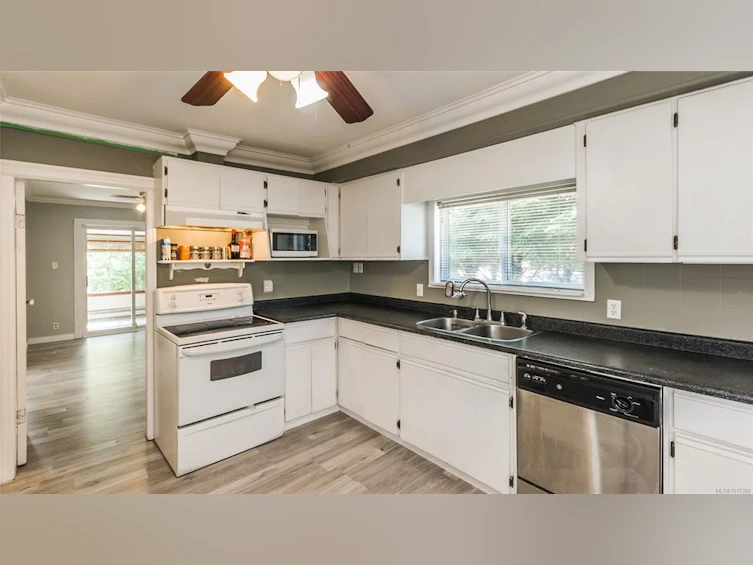 1250 Townsite Road, Nanaimo, BC, V9S 1M8 - 11