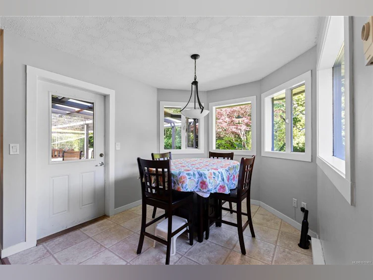 1692 Meadowbrook Drive, Campbell River, BC, V9W 7E7 - 10
