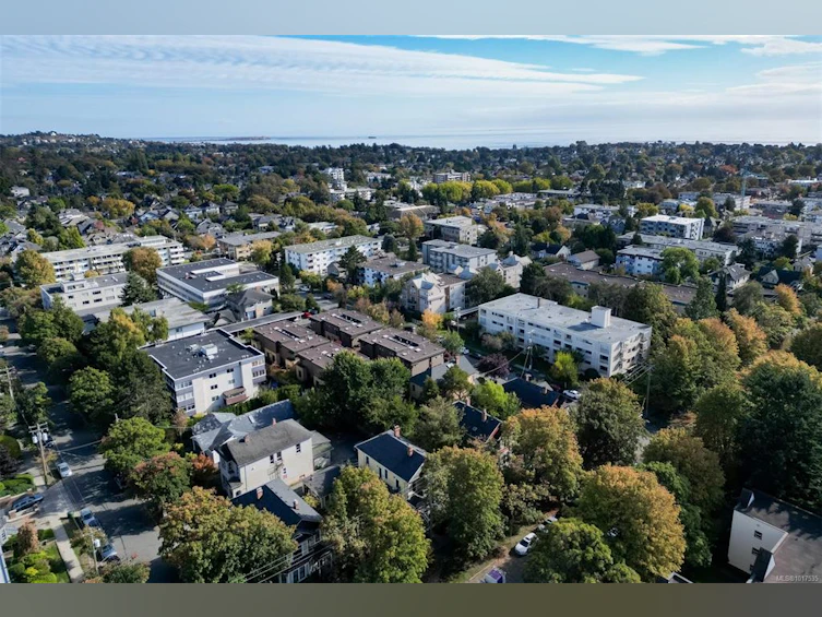 737 Vancouver Street, Victoria, BC, V8V 3V4 - 77
