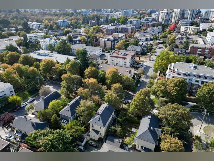 737 Vancouver Street, Victoria, BC, V8V 3V4 - 79