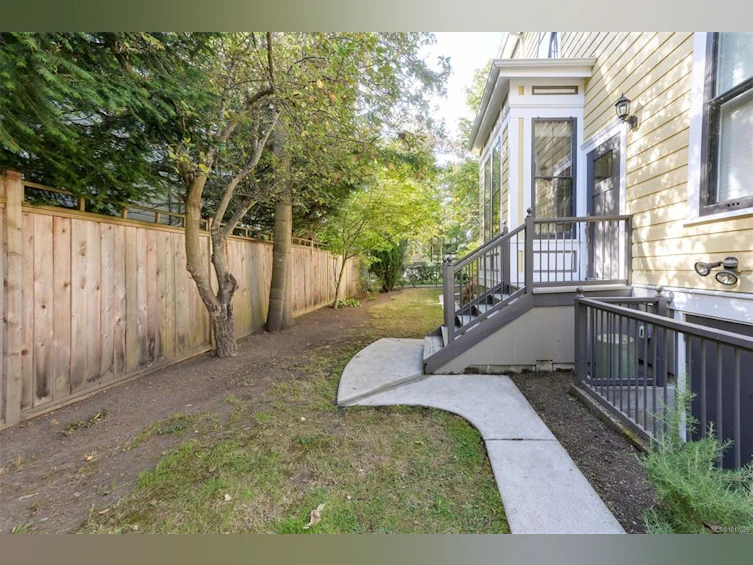 737 Vancouver Street, Victoria, BC, V8V 3V4 - 53