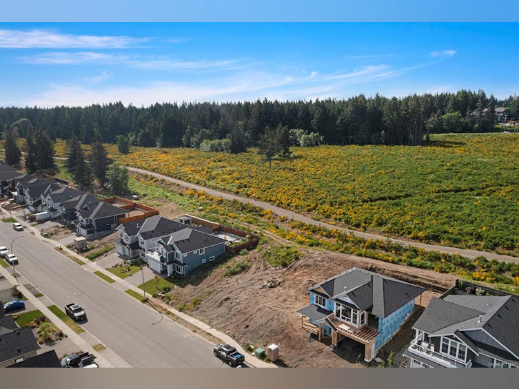1423 Crown Isle Boulevard, Courtenay, BC, V9N 0E2 - 10