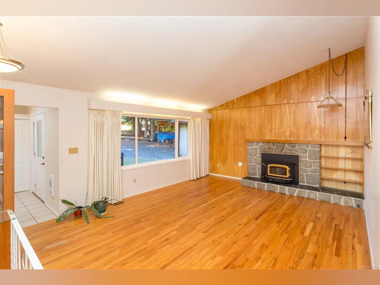 7086 Maber Road, Central Saanich, BC, V8M 1S9 - 5