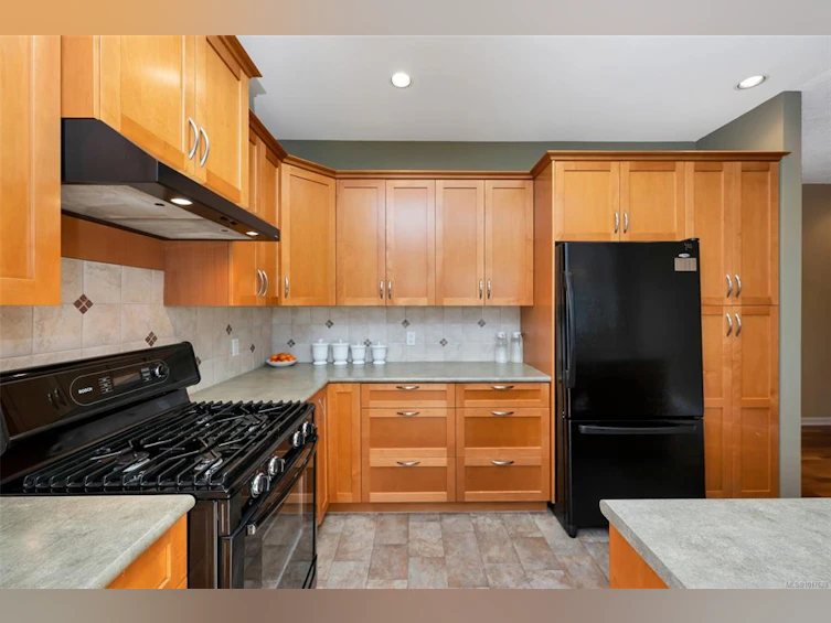 6479 Cedarview Place, Sooke, BC, V9Z 0Y5 - 8