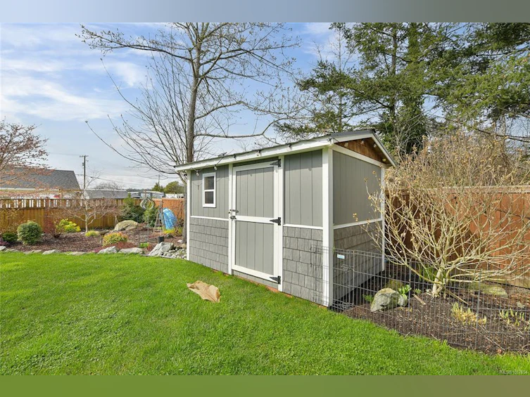 10324 Tsaykum Road, North Saanich, BC, V8L 0A2 - 52