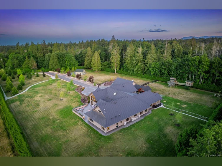 445 Blower Road, Parksville, BC, V9P 1V8 - 90