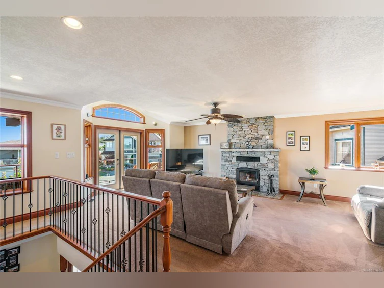 526 Douglas Place, Ladysmith, BC, V9G 2B9 - 3