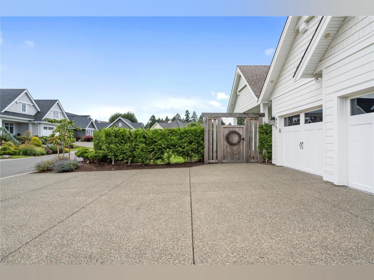 815 Bluffs Drive, Qualicum Beach, BC, V9K 0A2 - 73