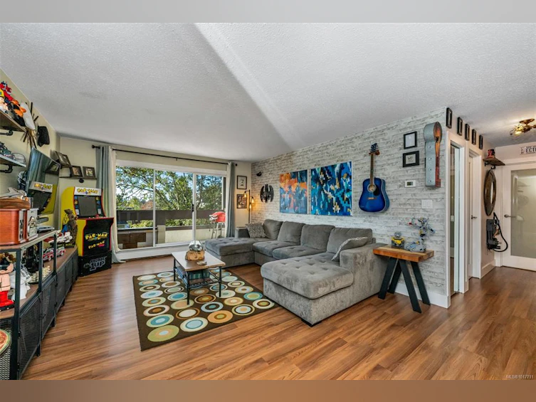 205-1000 Esquimalt Road, Esquimalt, BC, V9A 3N2 - 9