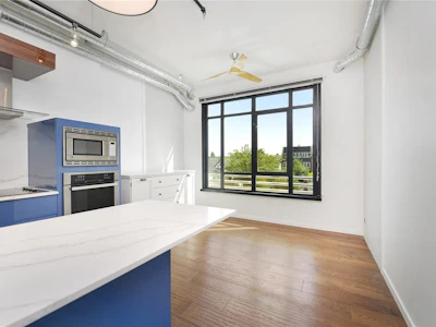 434-1029 View Street - 5