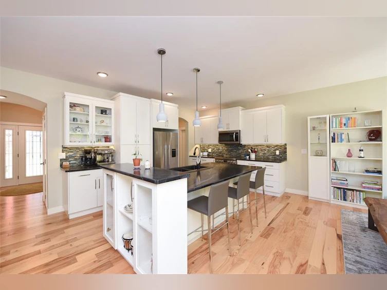 2805 Swanson Street, Courtenay, BC, V9N 0C9 - 11