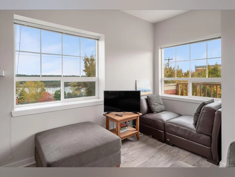 F-16 High Street, Ladysmith, BC, V9G 1B4 - 9