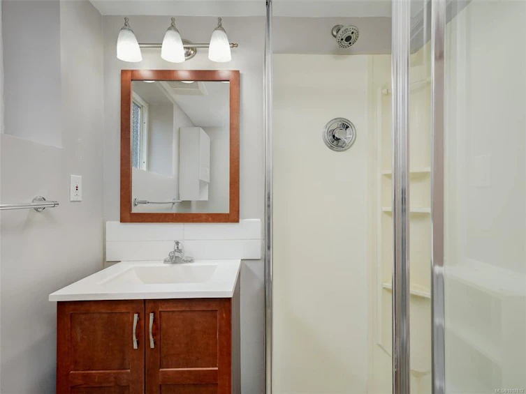 4406 Torquay Drive, Saanich, BC, V8N 3L4 - 24