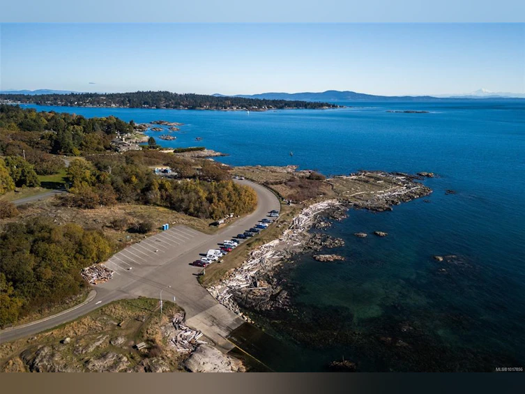 3315 Ripon Road, Oak Bay, BC, V8R 6G6 - 59