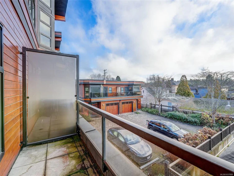 204-2589 Penrhyn Street, Saanich, BC, V8N 1G4 - 20