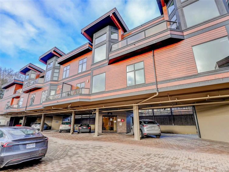 204-2589 Penrhyn Street, Saanich, BC, V8N 1G4 - 27