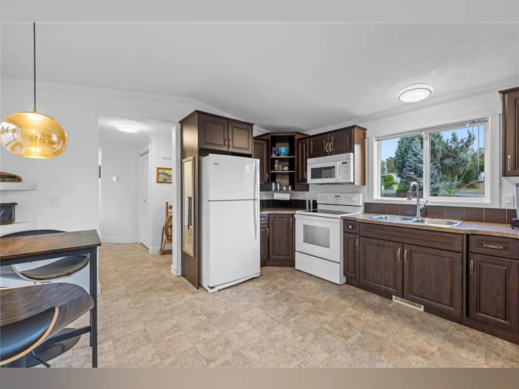 23-80 Fifth Street, Nanaimo, BC, V9R 1N1 - 3