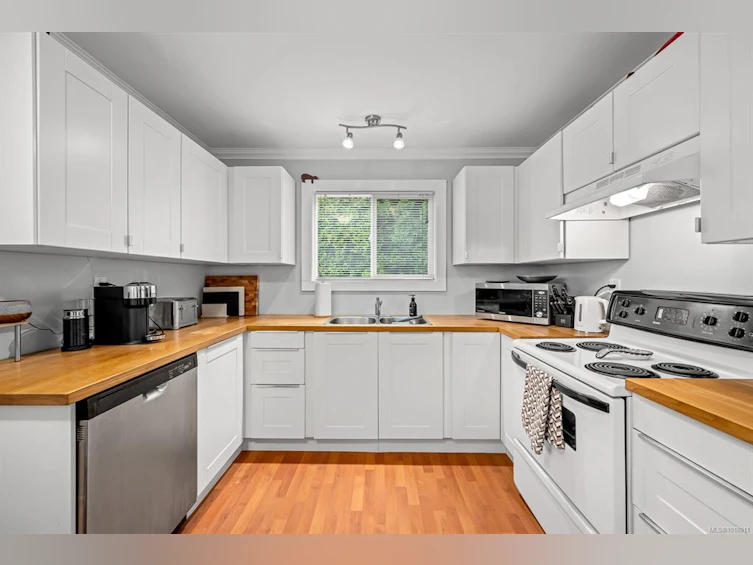65 Taylor Way, Campbell River, BC, V9W 3A7 - 19