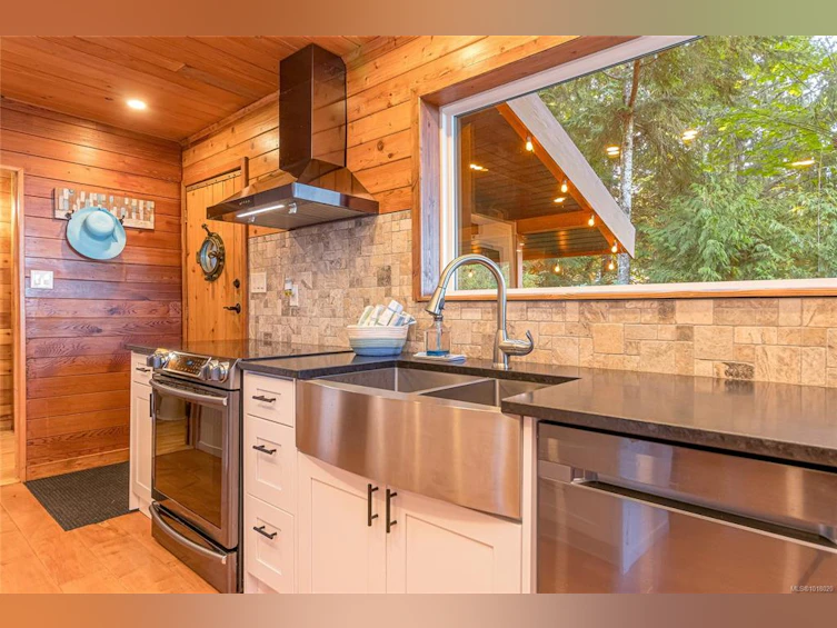 235 Spearfish Road, Qualicum Beach, BC, V9K 2A6 - 29