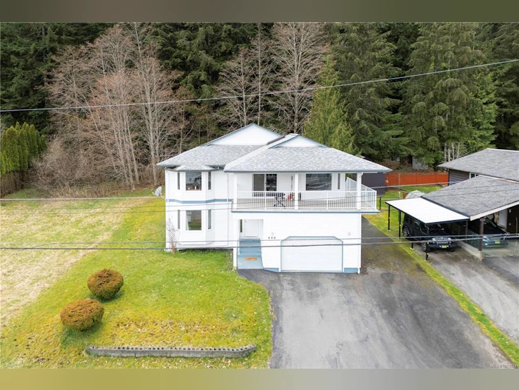440 Macmillan Drive, Kelsey Bay/Sayward, BC, V0P 1R0 - 2