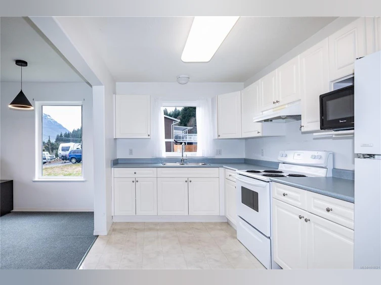 440 Macmillan Drive, Kelsey Bay/Sayward, BC, V0P 1R0 - 42