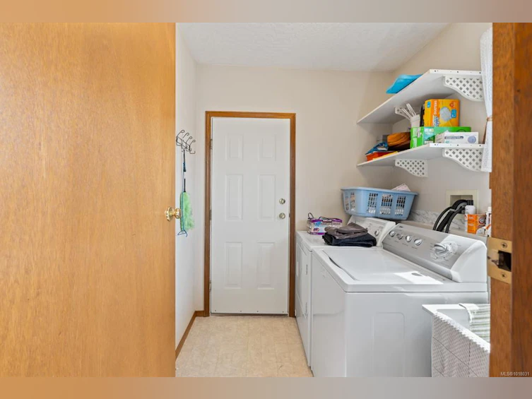 2449 Earls Court, Langford, BC, V9B 5V3 - 25