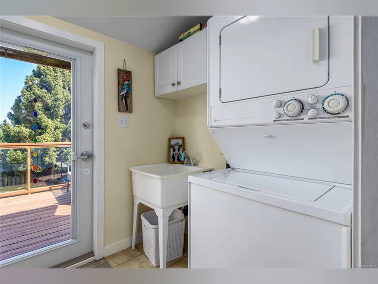 3352 Second Street, Cumberland, BC, V0R 1S0 - 14