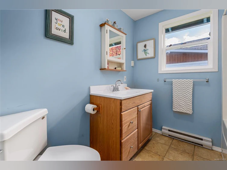 3352 Second Street, Cumberland, BC, V0R 1S0 - 13