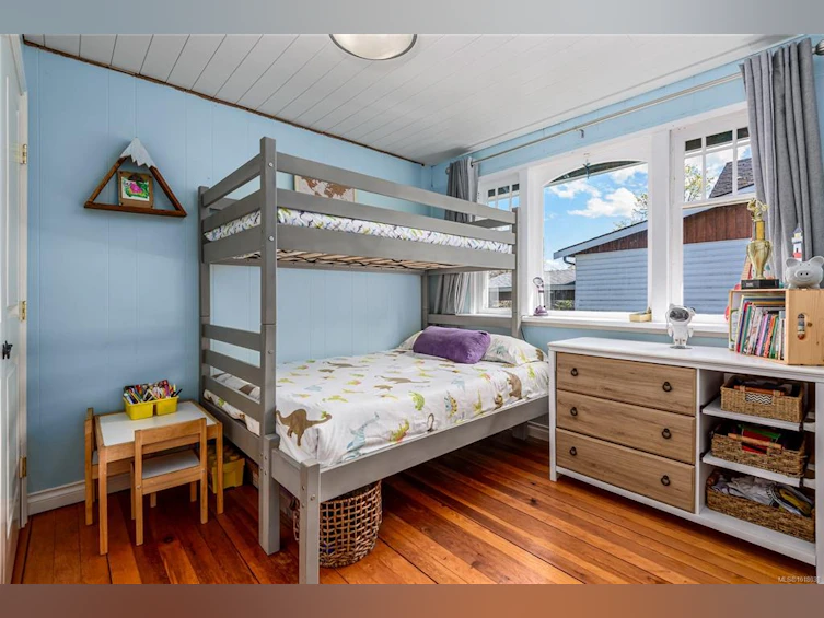 3352 Second Street, Cumberland, BC, V0R 1S0 - 12