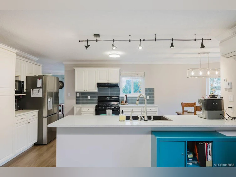 2310 Francis View Drive, View Royal, BC, V9B 6C8 - 13