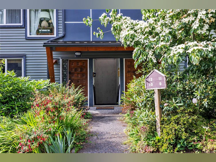 10-111 Wall Street, Nanaimo, BC, V9S 5H9 - 3