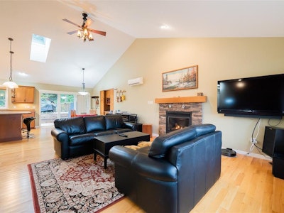 1613 Blackstone Place - 3