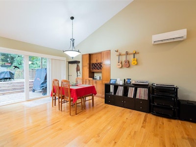 1613 Blackstone Place - 5