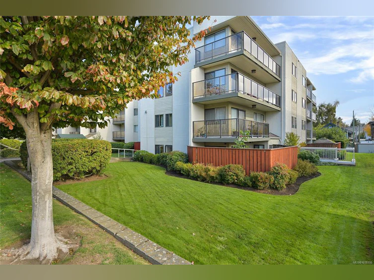 109-2757 Quadra Street, Victoria, BC, V8T 4E5 - 20