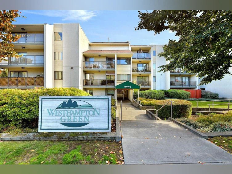 109-2757 Quadra Street, Victoria, BC, V8T 4E5 - 29