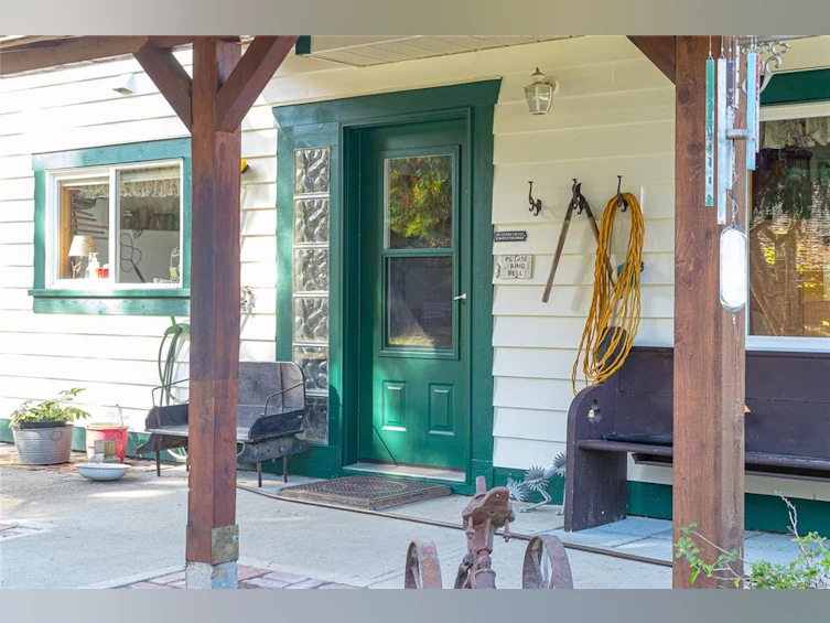 1445 Mclean Road, Hilliers, BC, V0R 1V0 - 21