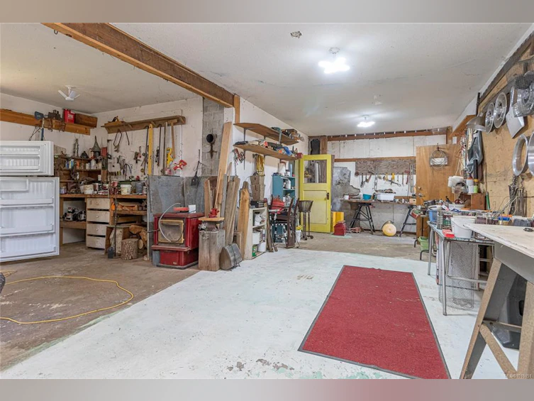 1445 Mclean Road, Hilliers, BC, V0R 1V0 - 36