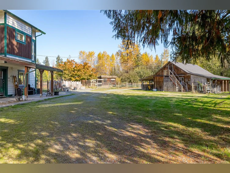 1445 Mclean Road, Hilliers, BC, V0R 1V0 - 34