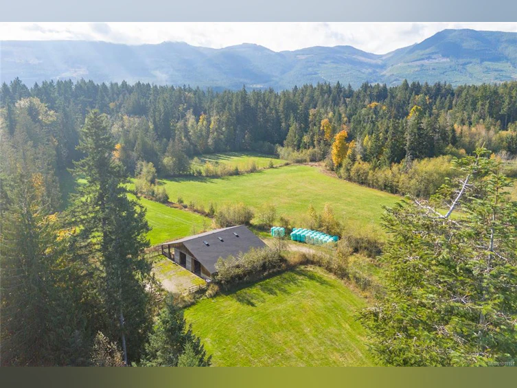1445 Mclean Road, Hilliers, BC, V0R 1V0 - 8