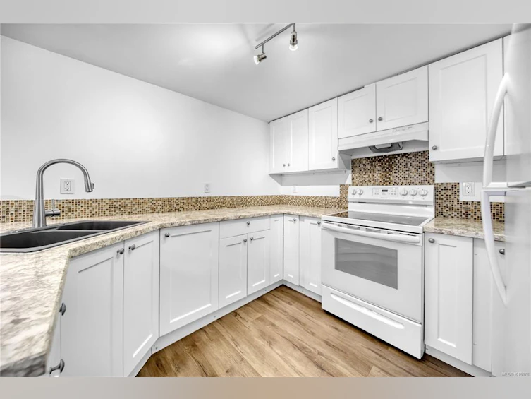 3543 7th Avenue, Port Alberni, BC, V9Y 4N5 - 19
