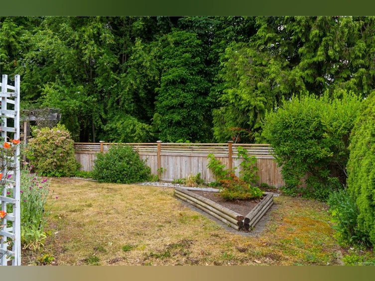 515 Seaward Way, Qualicum Beach, BC, V9K 1T8 - 40