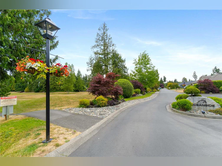 515 Seaward Way, Qualicum Beach, BC, V9K 1T8 - 43