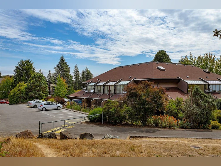 589A-4678 Elk Lake Drive, Saanich, BC, V8Z 5M1 - 24