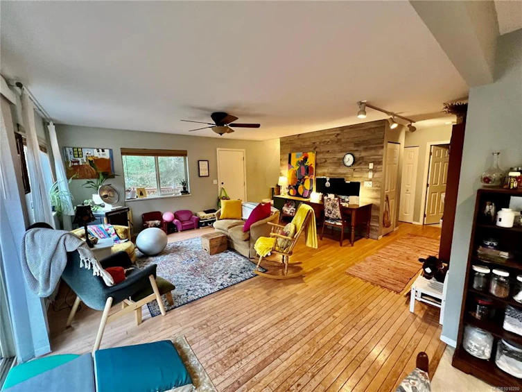 702 Charter Road, Mayne Island, BC, V0N 2J1 - 4