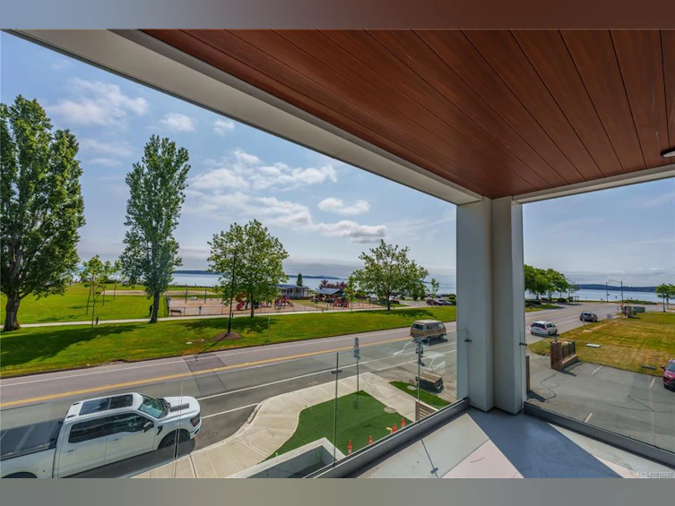 204-9570 Fifth Street, Sidney, BC, V8L 2W5 - 12