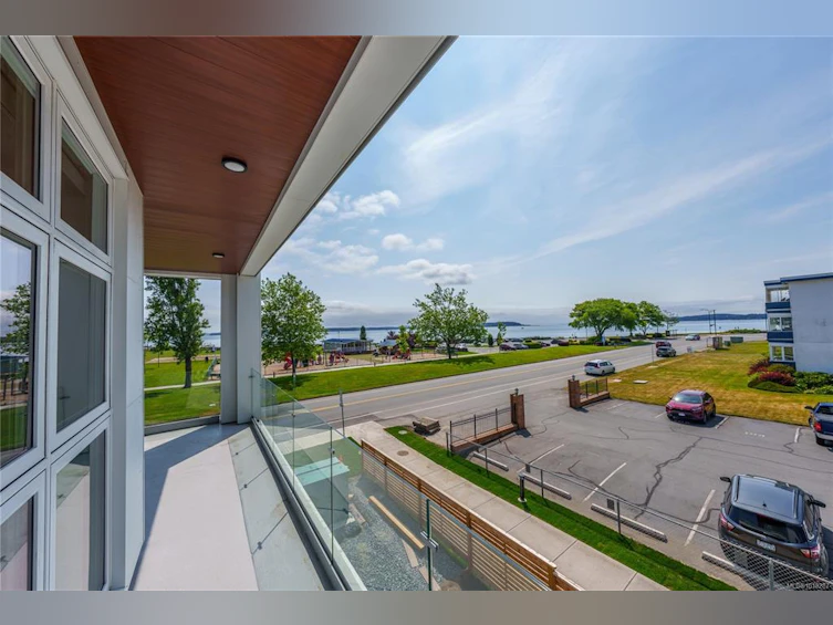 204-9570 Fifth Street, Sidney, BC, V8L 2W5 - 14