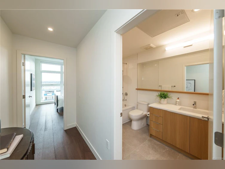 403-9570 Fifth Street, Sidney, BC, V8L 2W5 - 16
